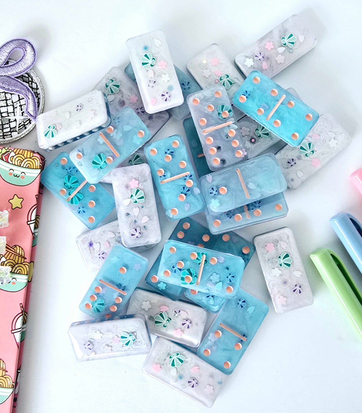 Cotton Candy Bloom Dominos